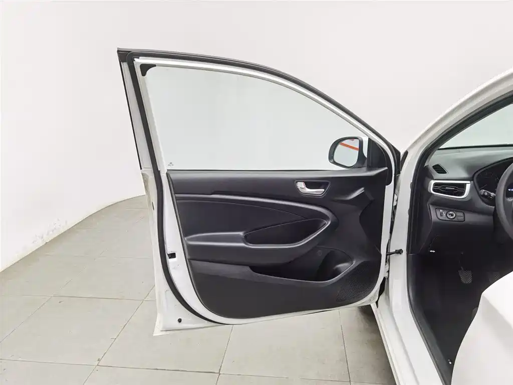 Hyundai Verna 2019 — фото 8