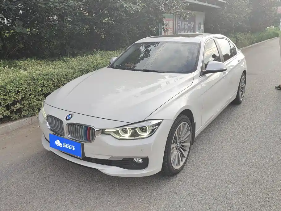 BMW 3 Series 2018 — фото 1