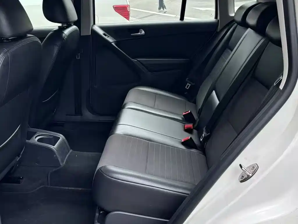 Volkswagen Tiguan 2015 — фото 4