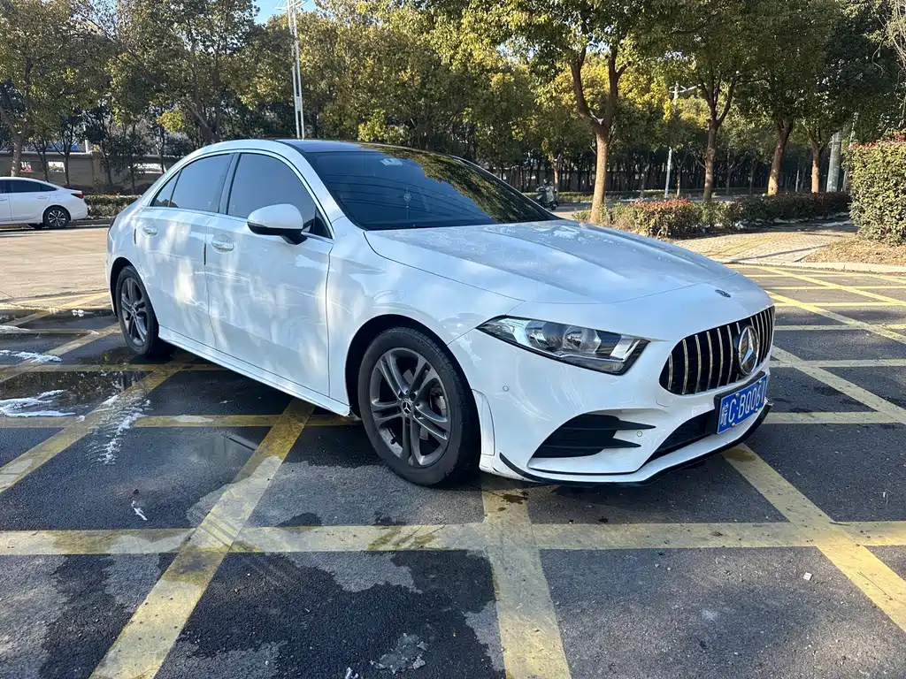 Mercedes-Benz A-Class 2020 — фото 3