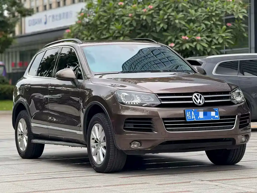 Volkswagen Touareg 2013 — фото 3