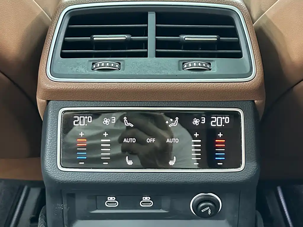 Audi A7L 2025 — фото 21
