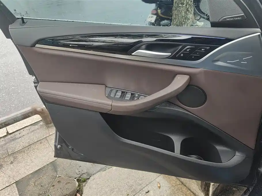 BMW X3 2021