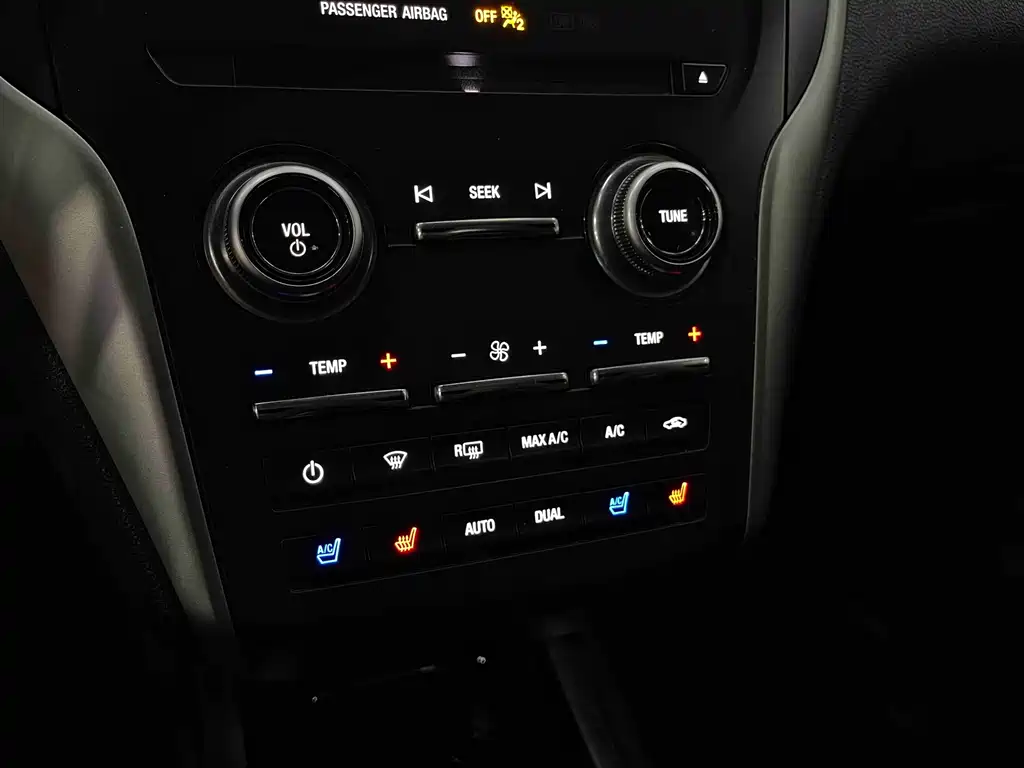 Lincoln MKC 2017 — фото 15