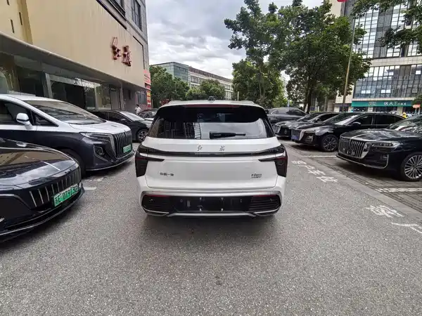 Hongqi HS3 PHEV 2026
