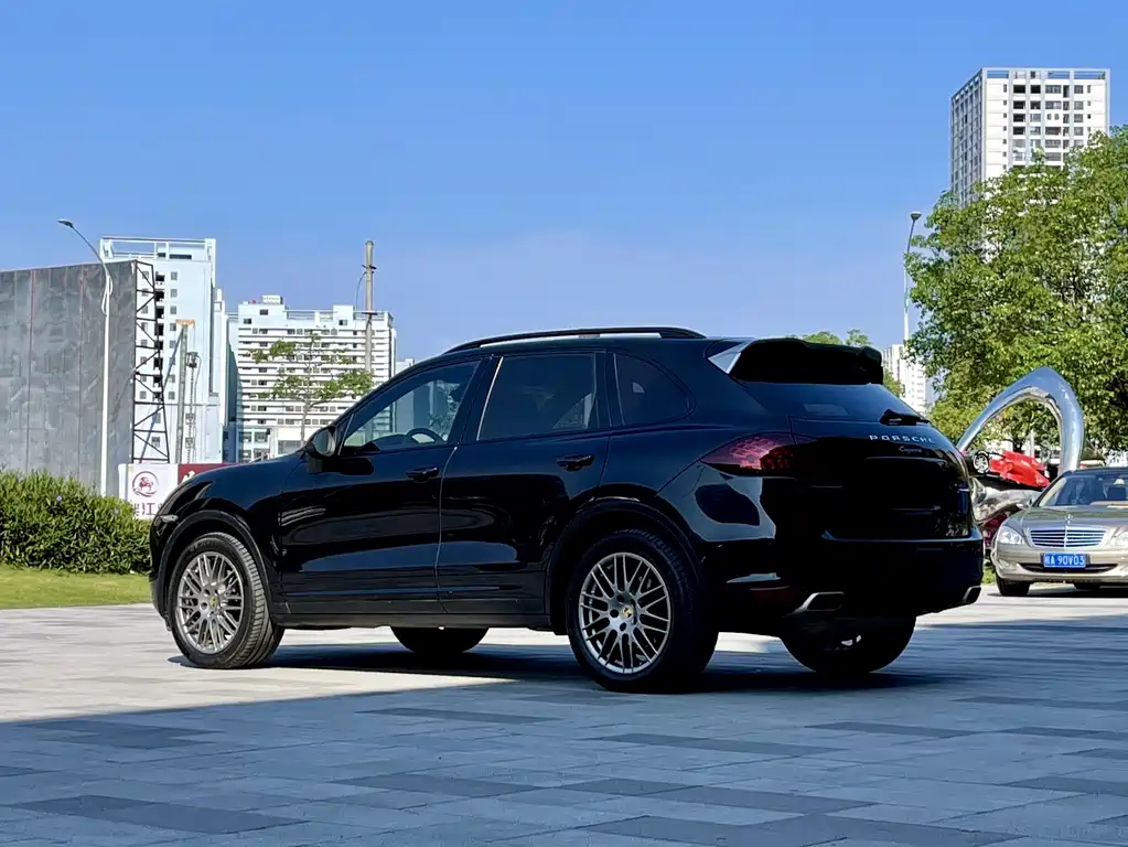 Porsche Cayenne 2014 — фото 5