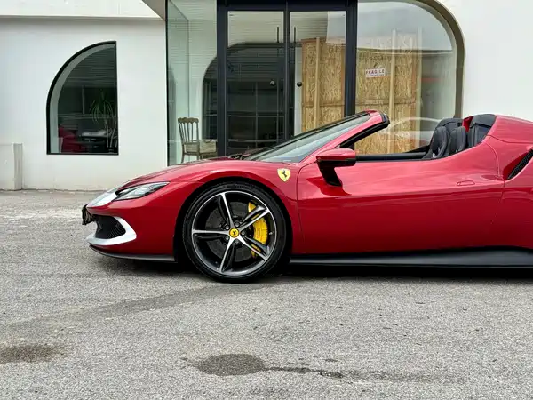 Ferrari 296 2024