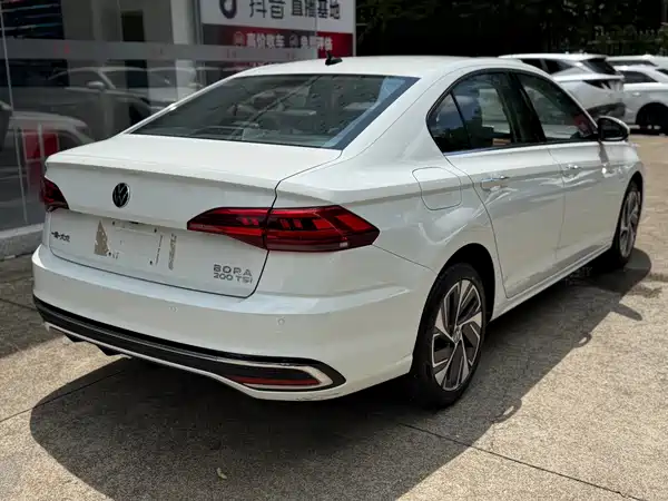 Volkswagen Bora 2022