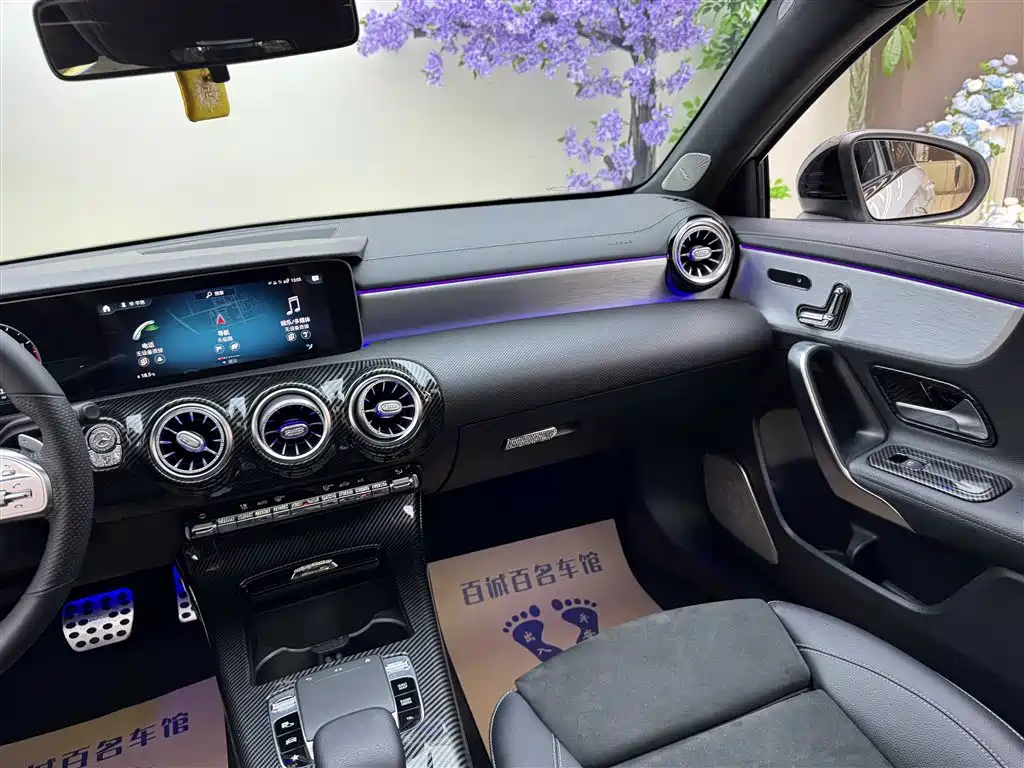 Mercedes-Benz A-Class 2020 — фото 16