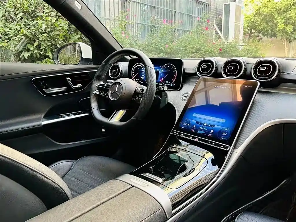 Mercedes-Benz C-Class 2022 — фото 9