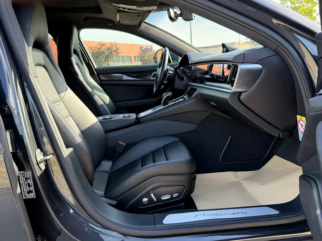 Porsche Panamera 2019 — фото 11