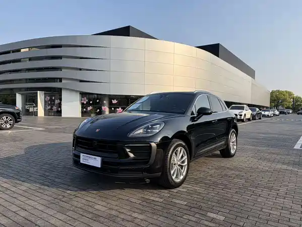 Porsche Macan 2024