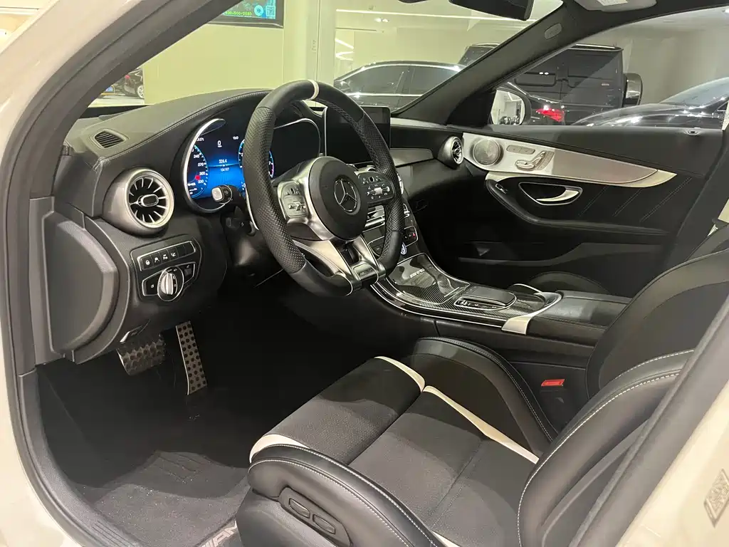 Mercedes-Benz C-Class AMG 2020 — фото 4