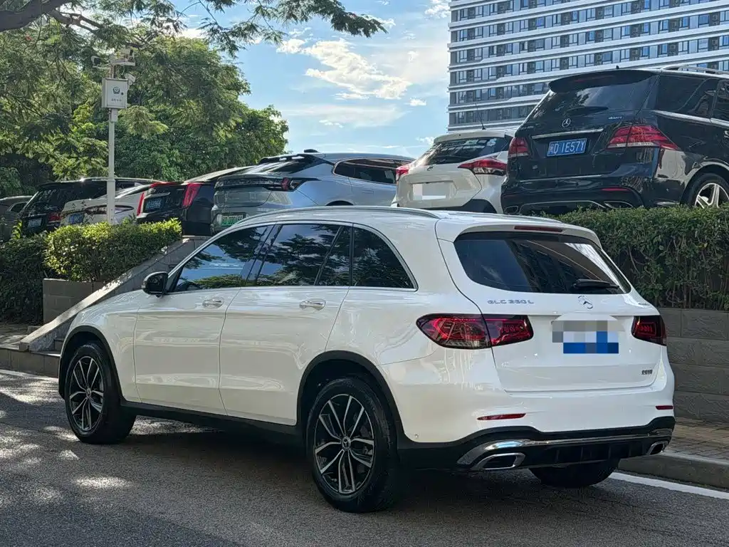 Mercedes-Benz GLC 2022 — фото 13
