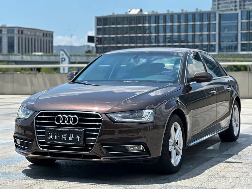 Audi A4L 2015
