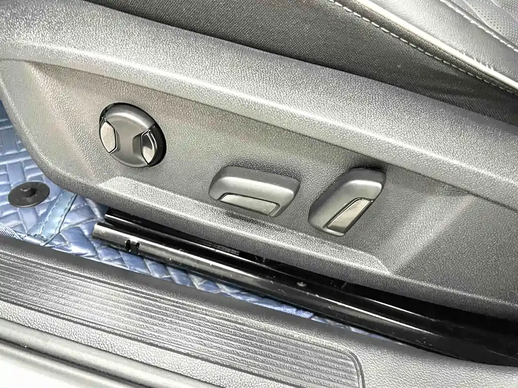 Volkswagen Sagitar 2022 — фото 19