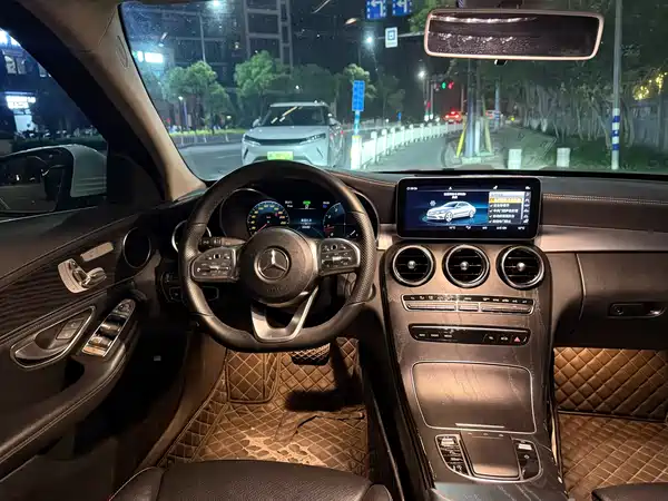 Mercedes-Benz C-Class 2020