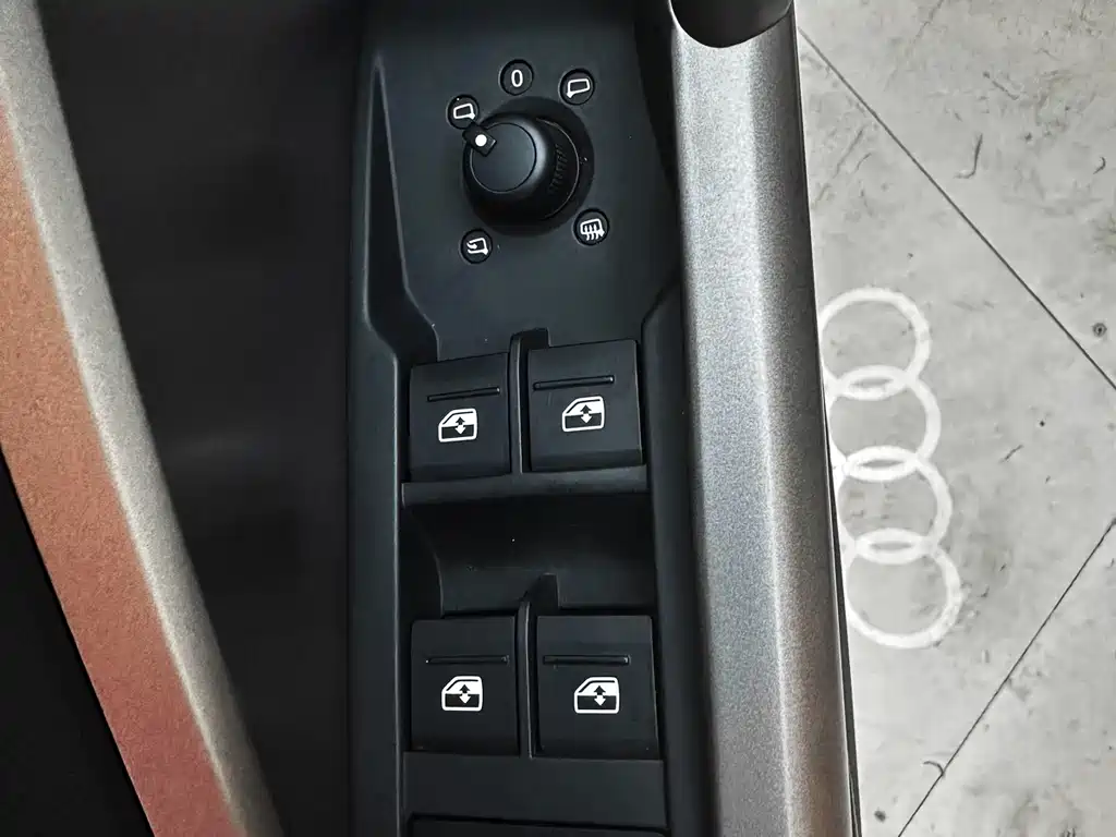Audi Q3 2022 — фото 13