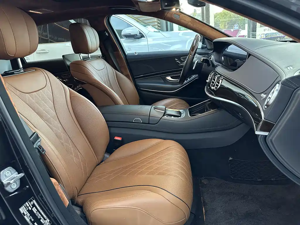 Mercedes-Benz Maybach S-Class 2020 — фото 14
