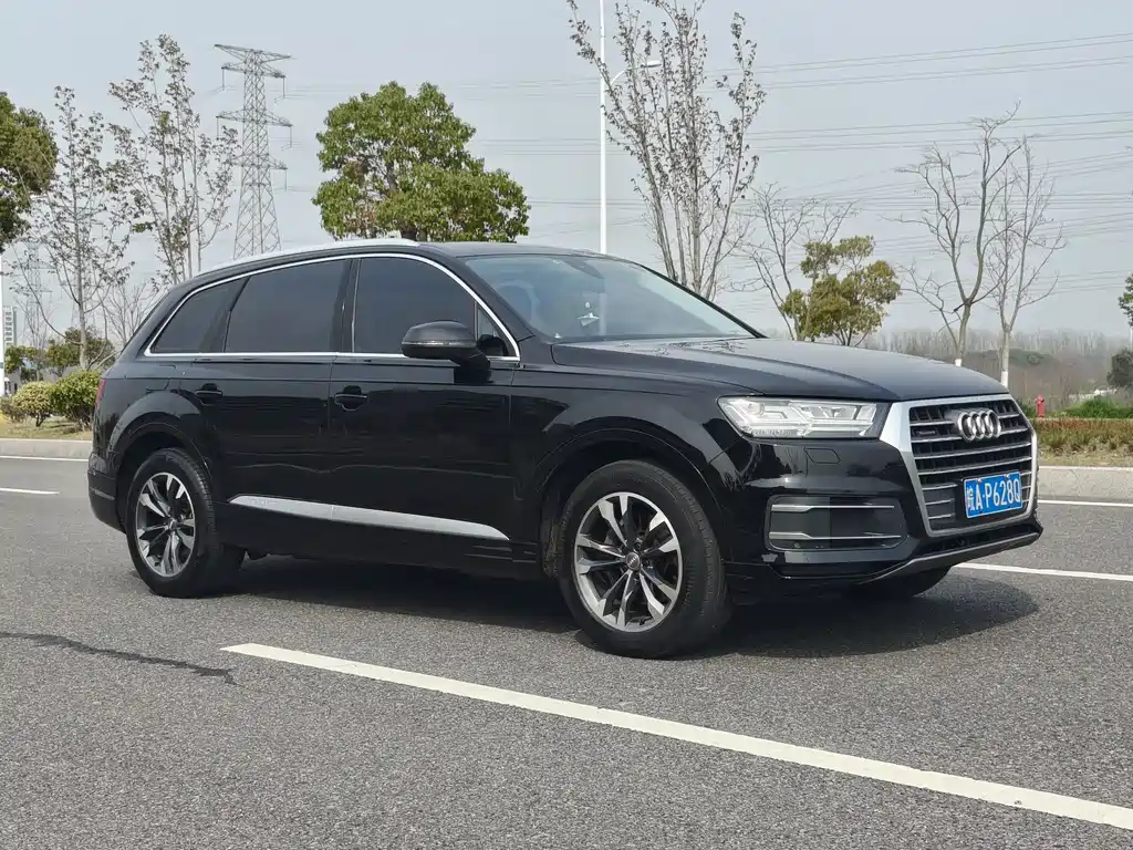 Audi Q7 2018 — фото 3
