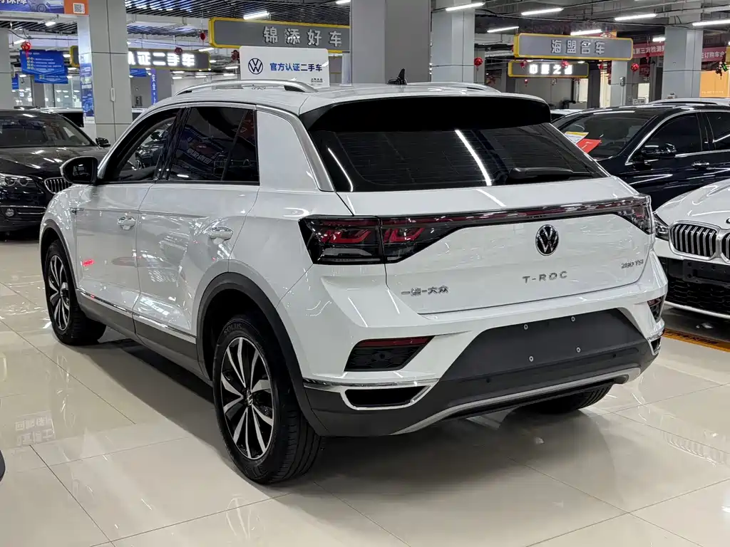 Volkswagen T-Roc 2023