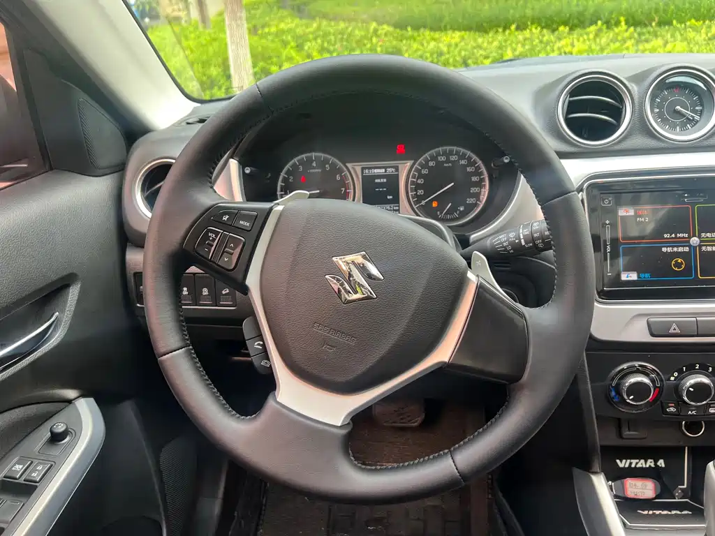 Suzuki Vitara 2018 — фото 13