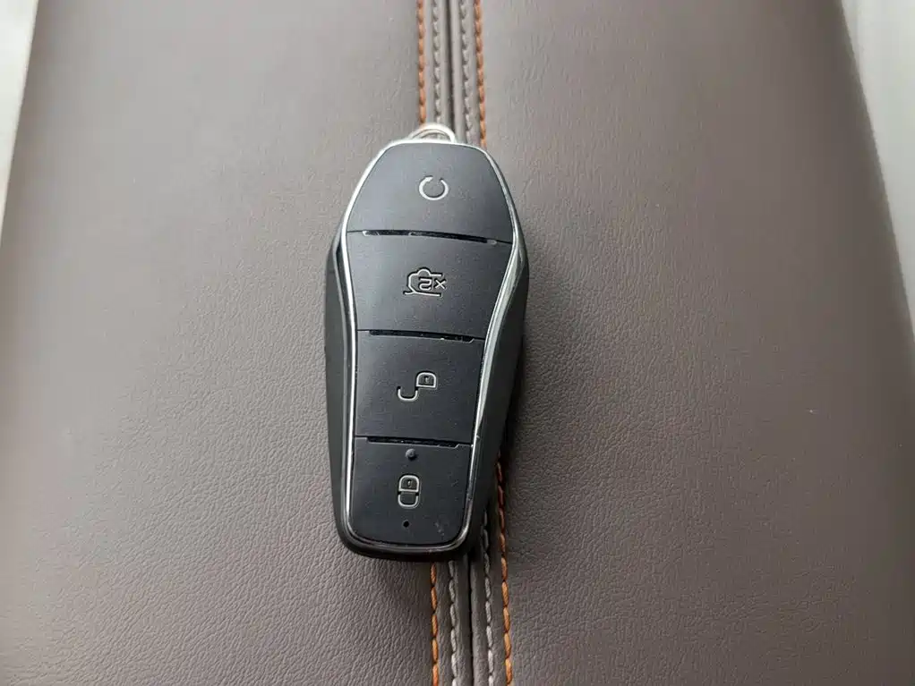BYD Qin PLUS 2023 — фото 17