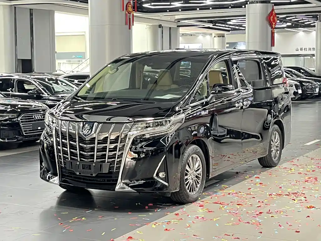 Toyota Alphard 2021 — фото 1