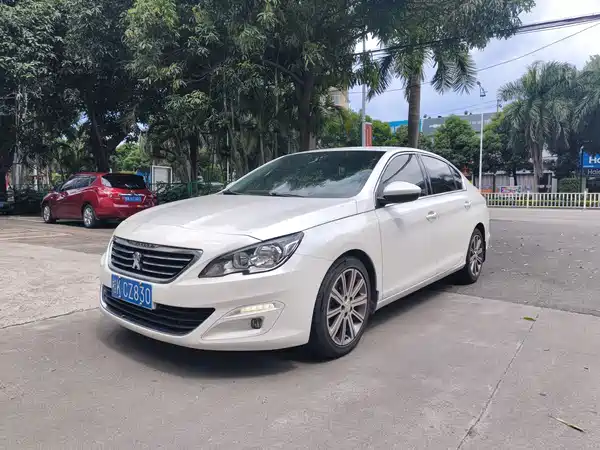 Peugeot 408 2015
