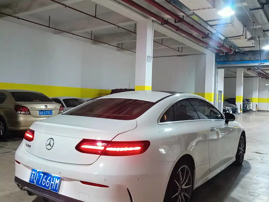 Mercedes-Benz E-Class 2024