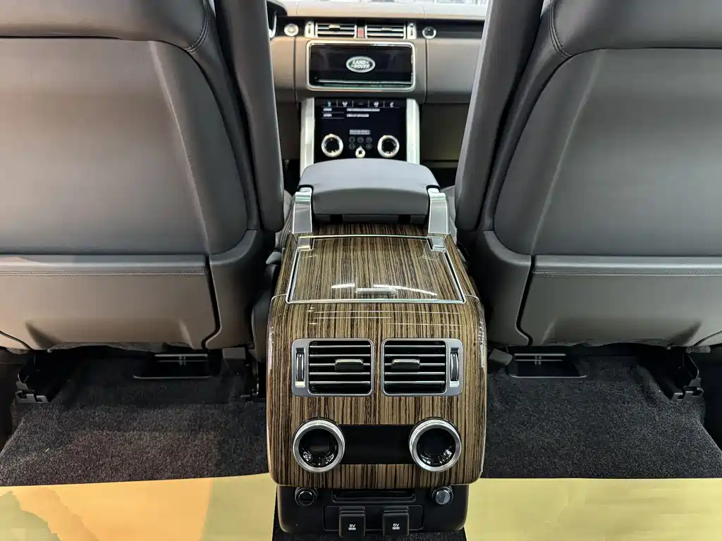 Land Rover Range Rover 2018 — фото 11