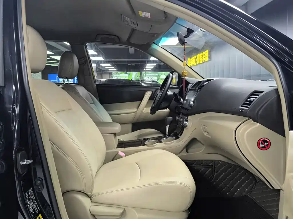 Toyota Highlander 2014 — фото 11