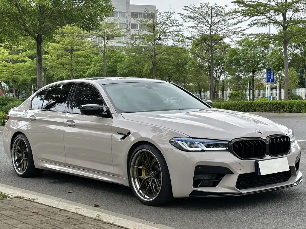 BMW 5 Series 2021