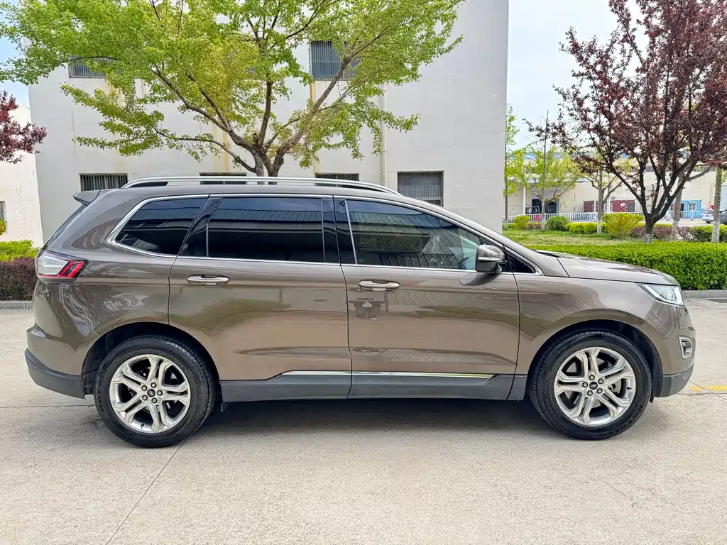 Ford Edge 2017 — фото 4
