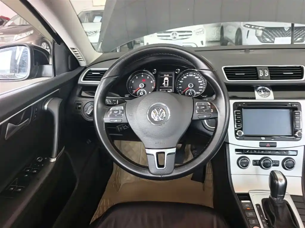 Volkswagen Magotan 2015 — фото 11