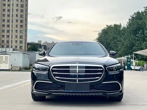 Mercedes-Benz S-Class 2021