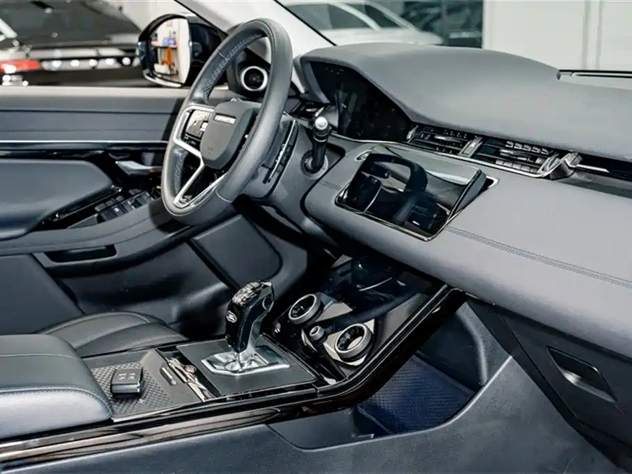 Land Rover Evoque 2024 — фото 20