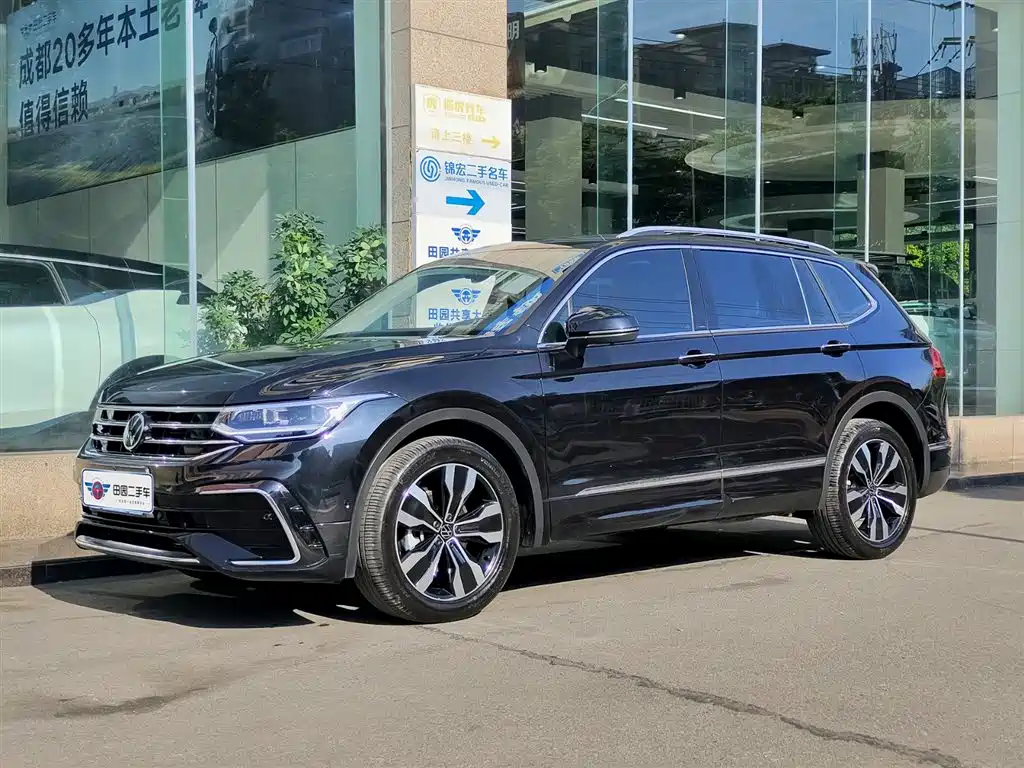 Volkswagen Tiguan L 2025 — фото 1