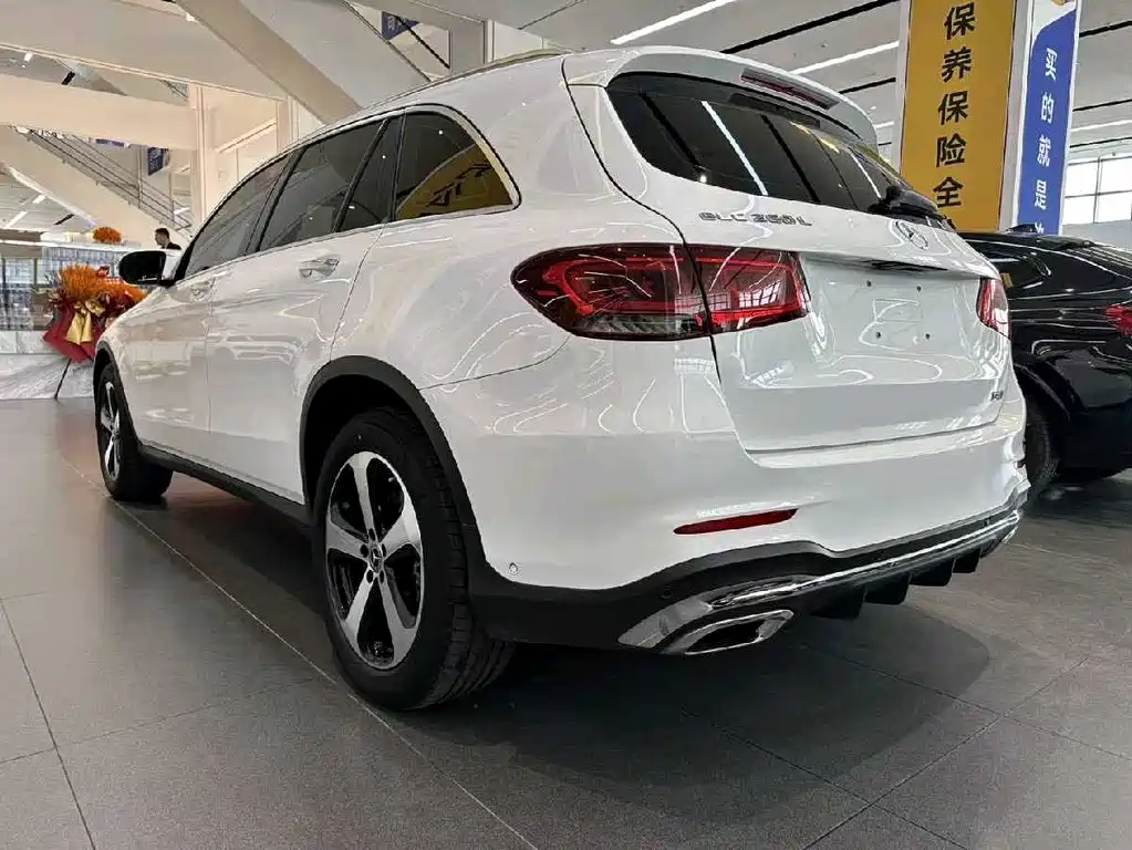 Mercedes-Benz GLC 2022 — фото 3