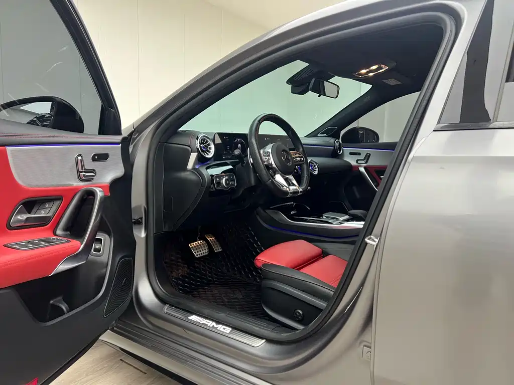 Mercedes-Benz A-Class AMG 2022 — фото 20