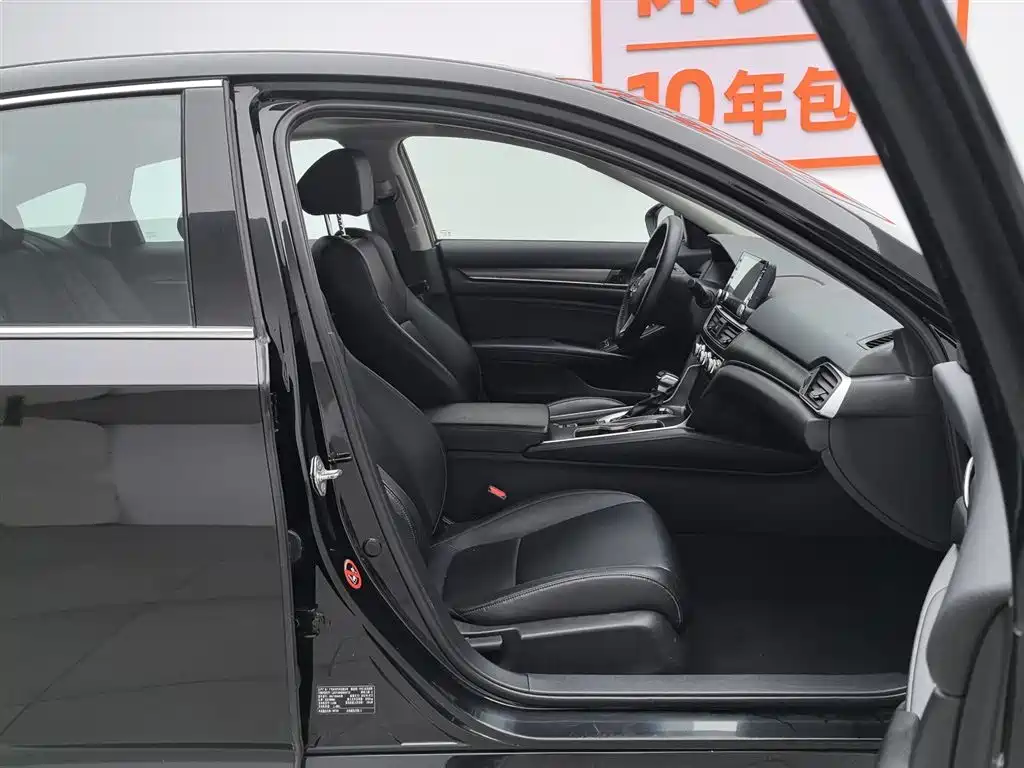 Honda Accord 2018 — фото 23