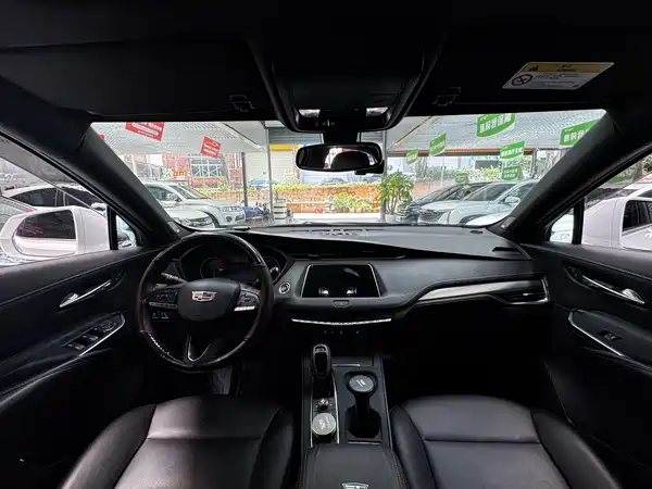 Cadillac XT4 2021