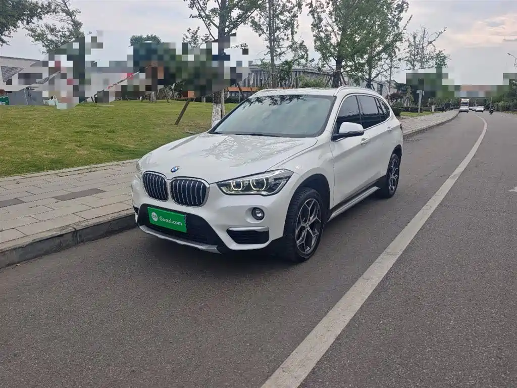 BMW X1 2019 — фото 1