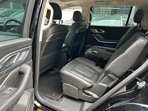 Hongqi HS7 PHEV 2024