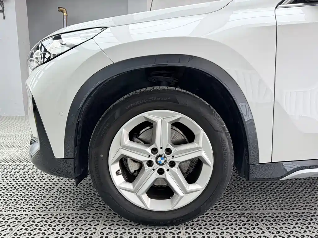 BMW X1 2023 — фото 8