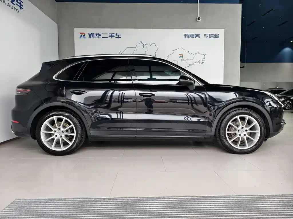 Porsche Cayenne 2019 — фото 3