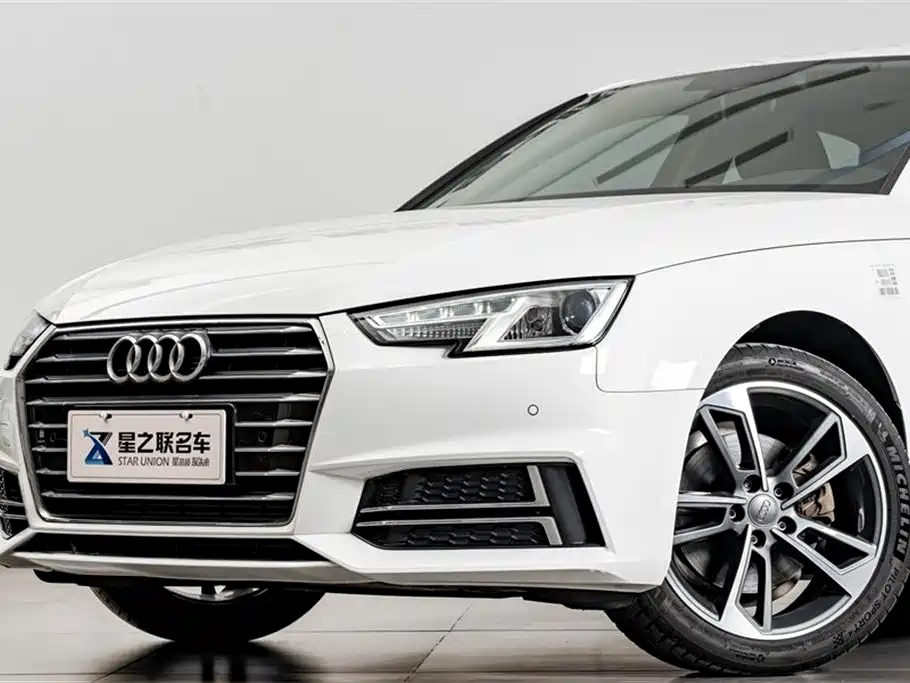 Audi A4L 2019 — фото 2