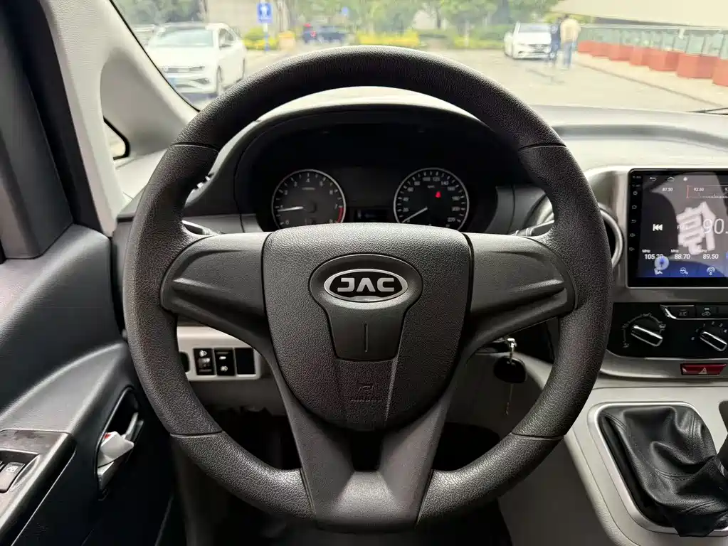 JAC Refine Refine M3 2019 — фото 11