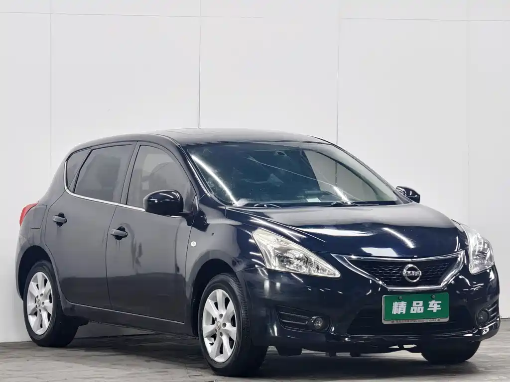 Nissan Tiida 2012