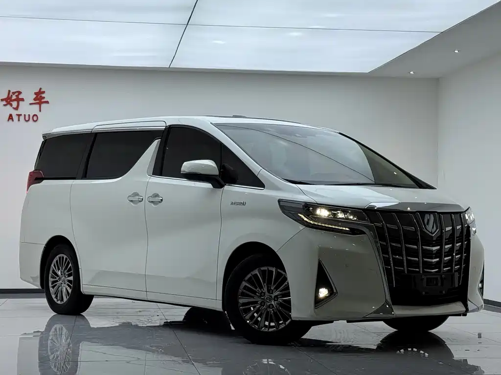 Toyota Alphard 2022 — фото 3
